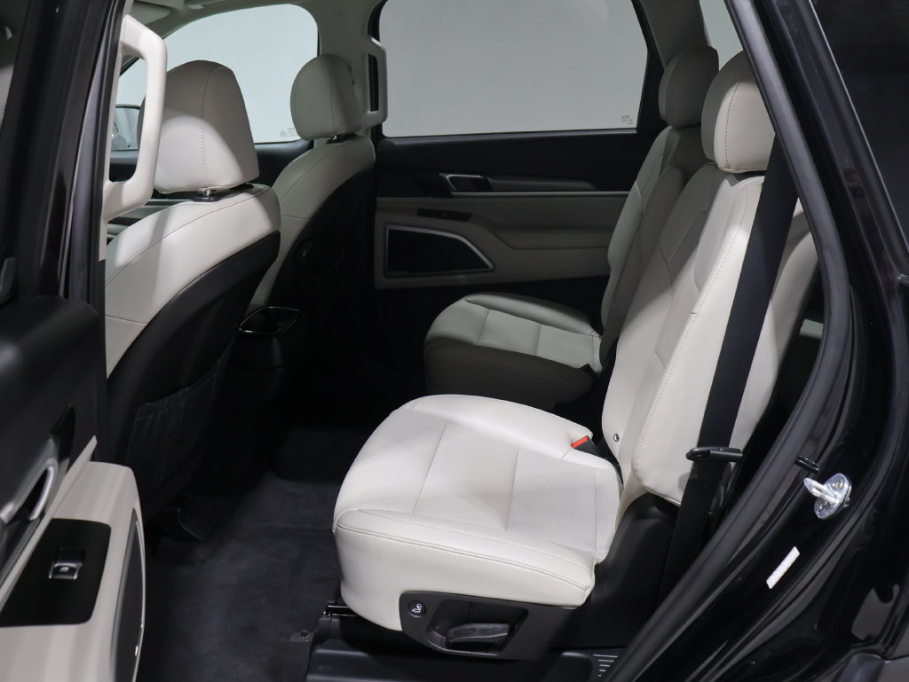 Used 2020 Kia Telluride S AWD/4WD image 18