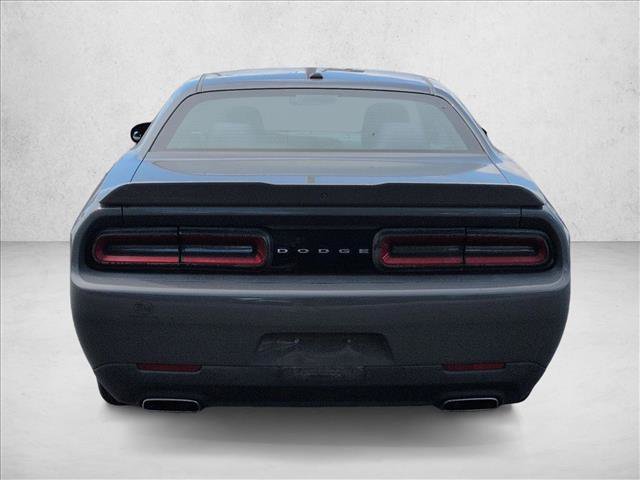 Used 2019 Dodge Challenger SXT RWD image 7
