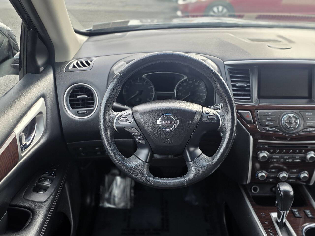 Used 2015 Nissan Pathfinder SL w/ Trailer Tow Package image 17