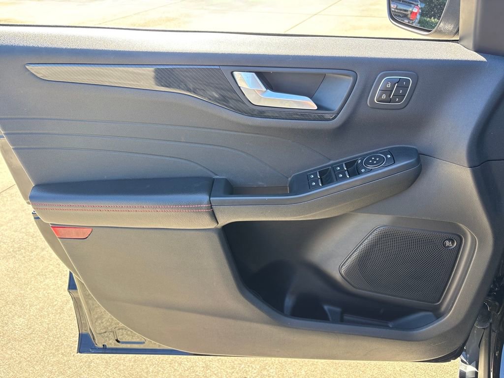 Used 2023 Ford Escape ST-Line Elite w/ Premium Technology Package image 16