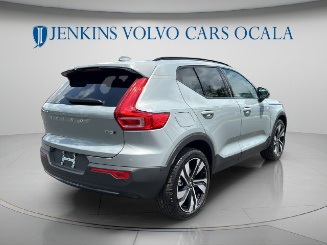 New 2026 Volvo XC40 B5 Ultra AWD/4WD image 3
