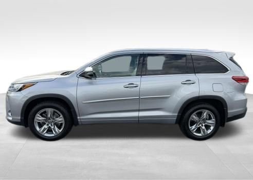 Used 2019 Toyota Highlander Limited AWD/4WD image 10