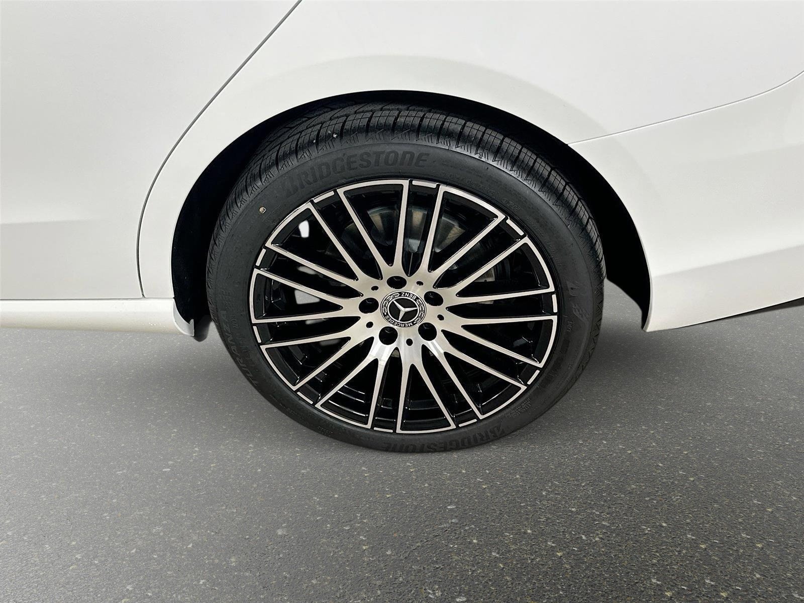 Certified 2026 Mercedes-Benz C 300 4MATIC Sedan image 41
