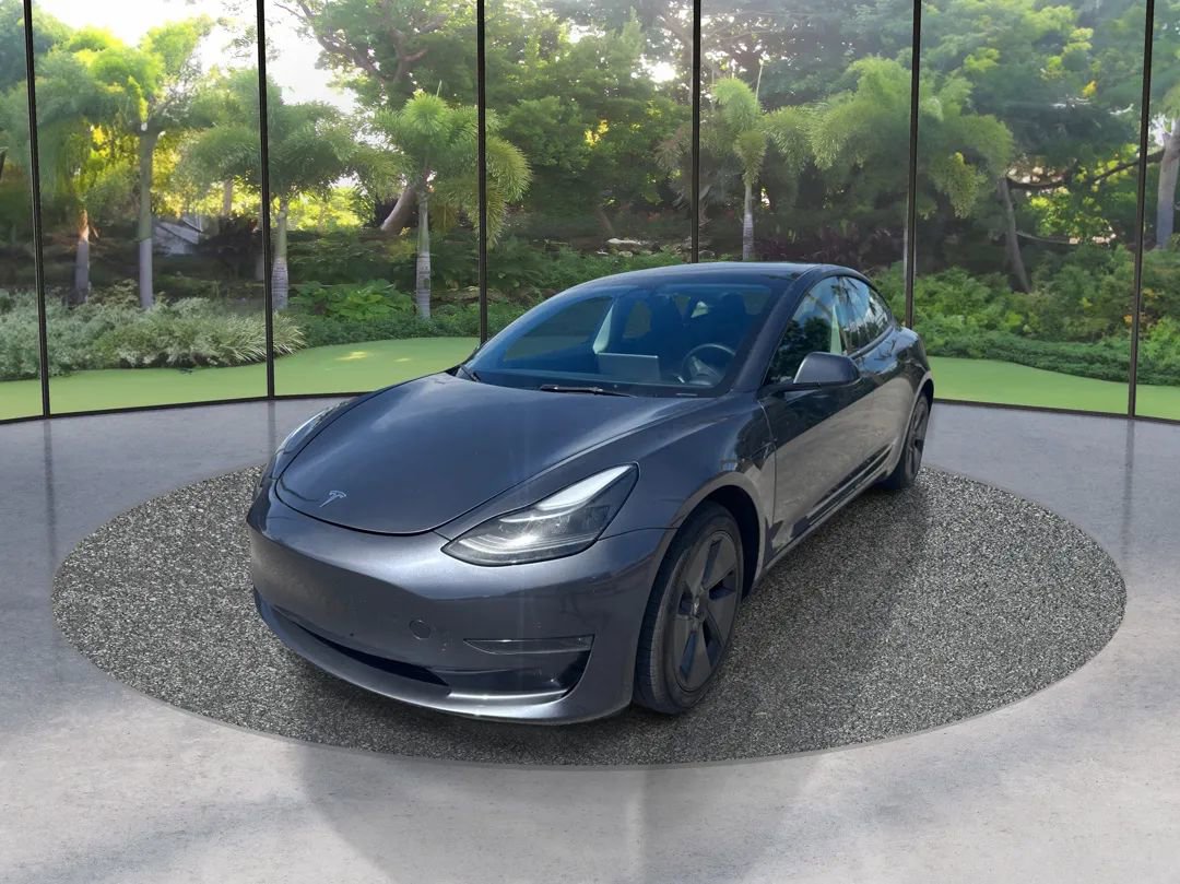 Used 2023 Tesla Model 3 Standard Range RWD image 1