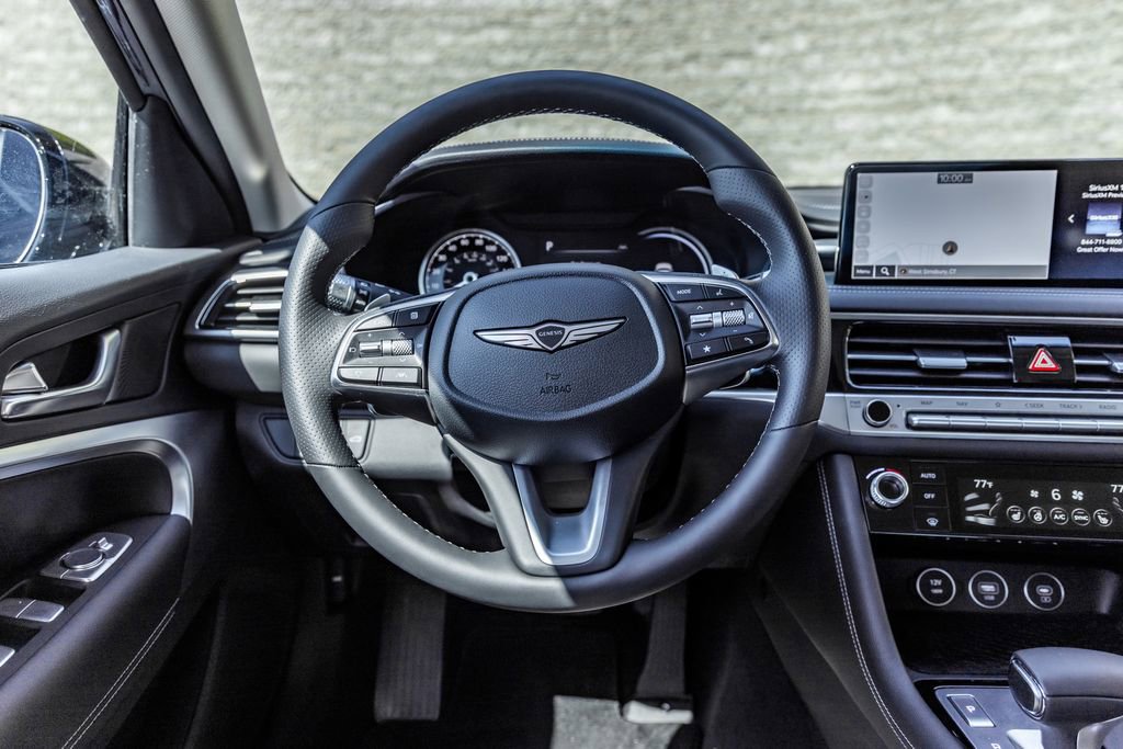 Used 2026 Genesis G70 2.5T image 25