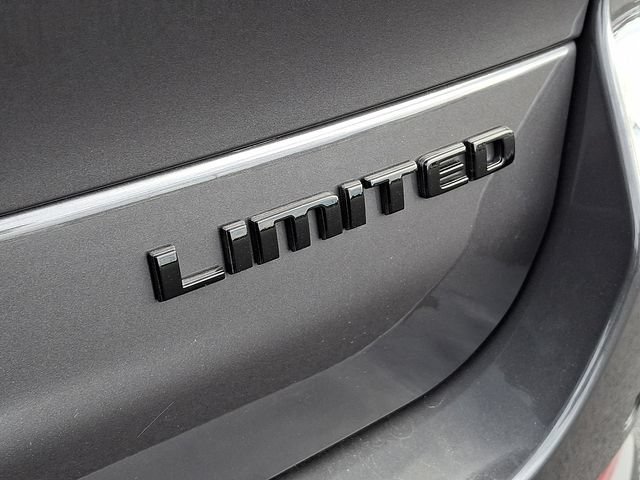 New 2025 Jeep Grand Cherokee L Limited w/ Black Appearance Package AWD/4WD image 25