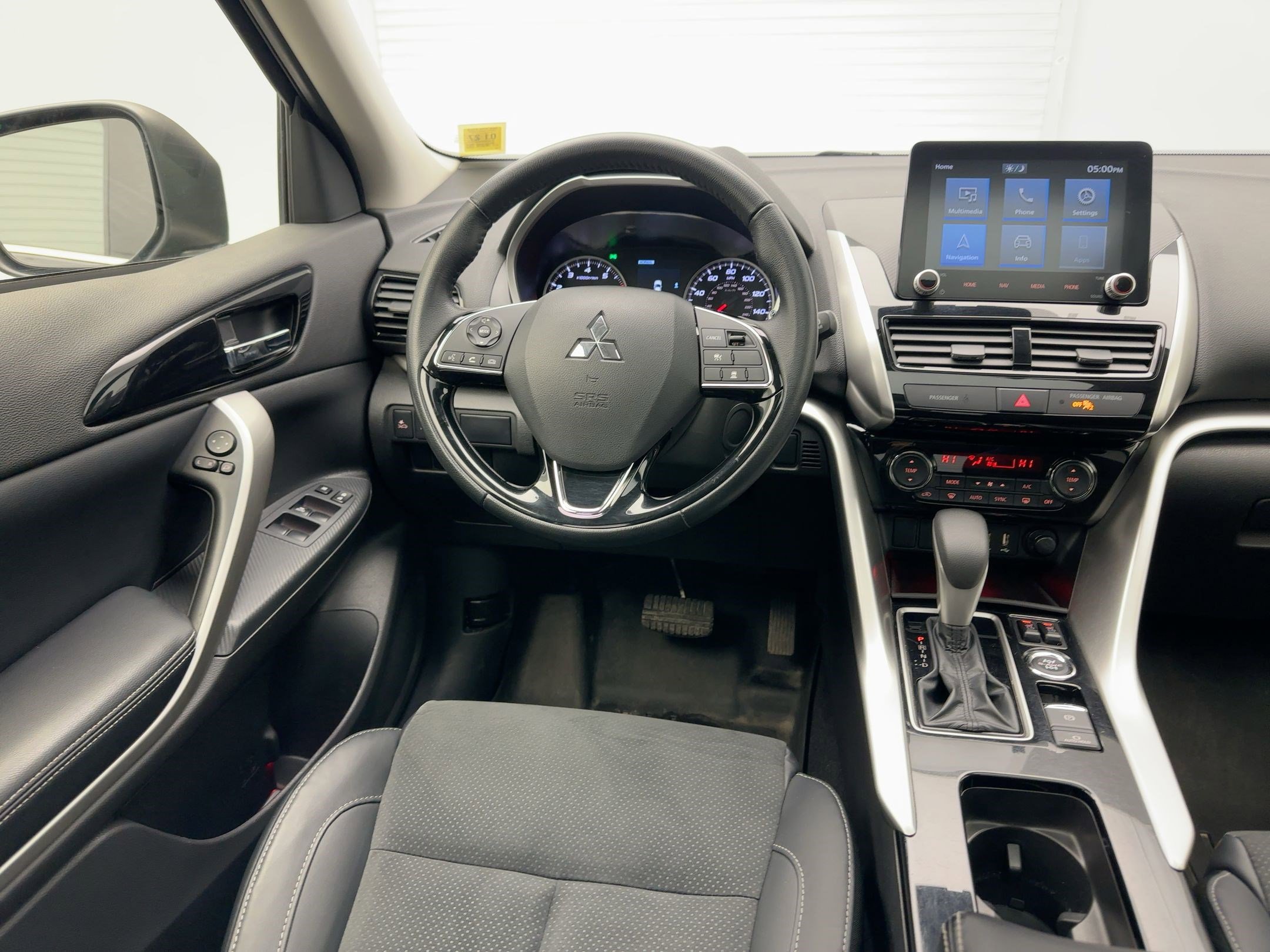 Used 2024 Mitsubishi Eclipse Cross SE image 28