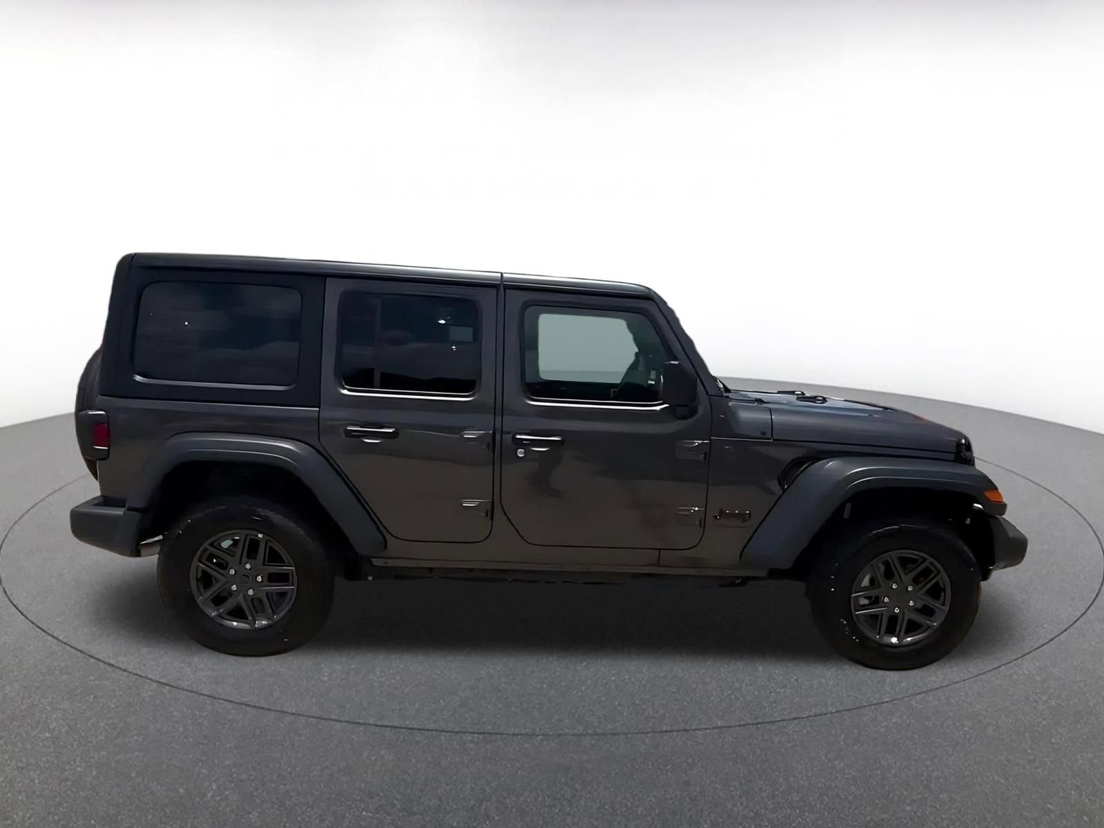 Used 2025 Jeep Wrangler Unlimited Sport AWD/4WD image 15