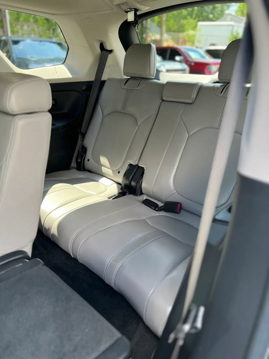 Used 2025 Honda Pilot EX-L image 13