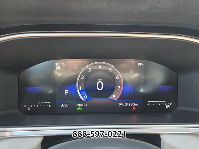 Certified 2025 Volkswagen Taos SE FWD image 30