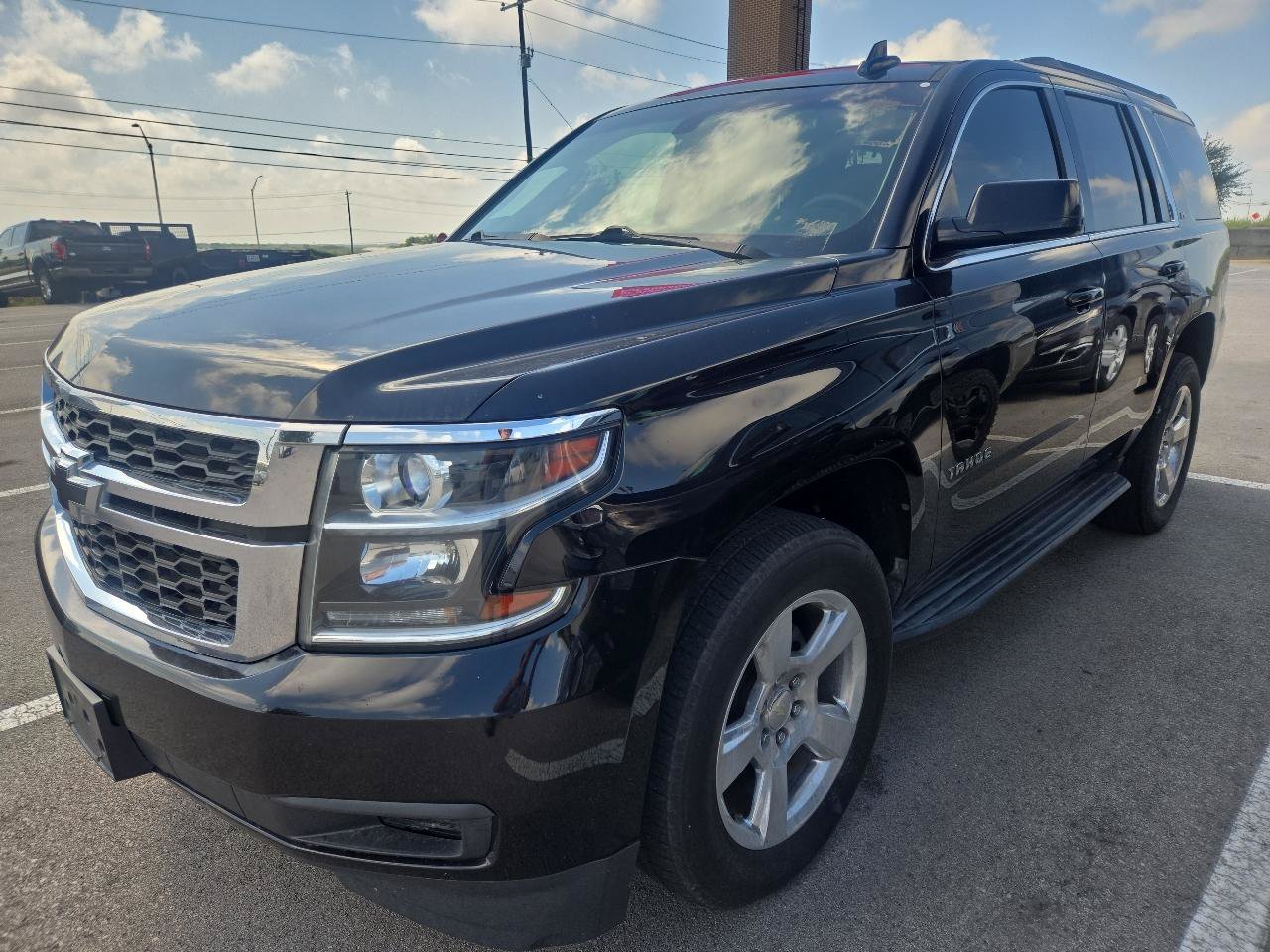 Used 2016 Chevrolet Tahoe LS RWD image 2