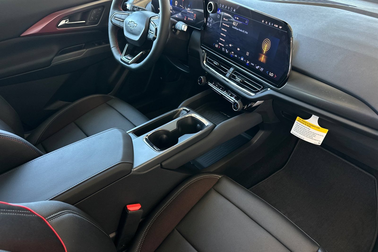 New 2025 Chevrolet Equinox EV RS w/ Active Safety Package 3 AWD/4WD image 16