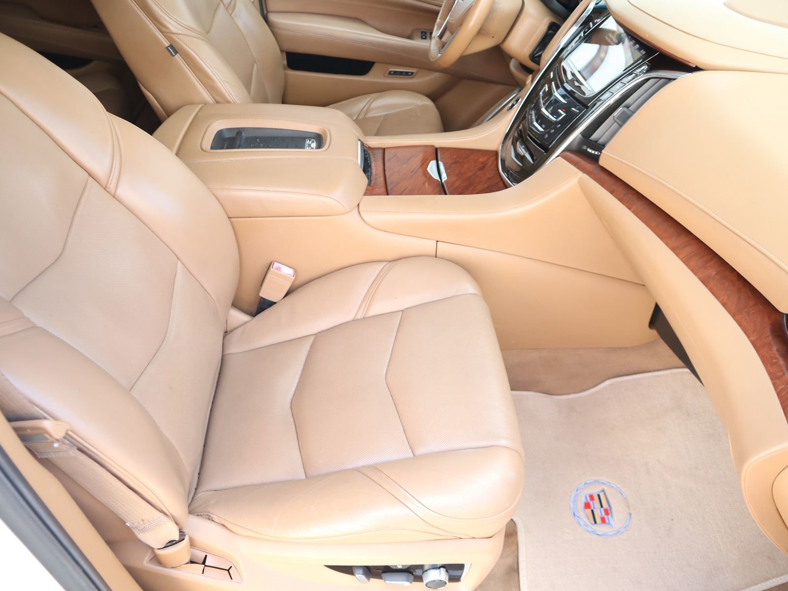 Used 2016 Cadillac Escalade Platinum AWD/4WD image 58