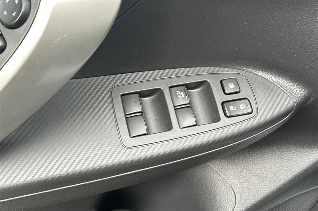 Used 2025 Mitsubishi Eclipse Cross SE image 14