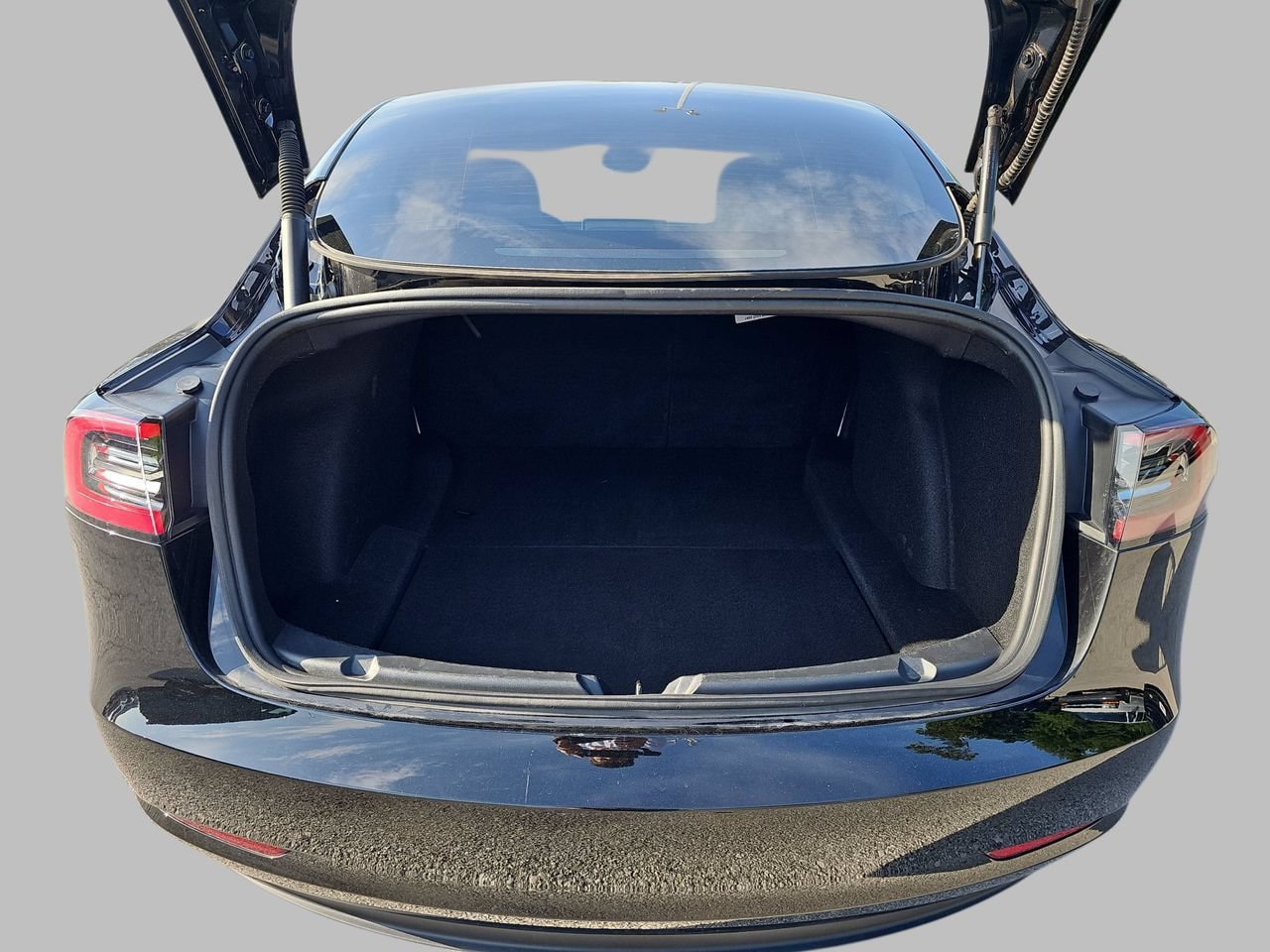 Used 2023 Tesla Model 3 Standard Range RWD image 15