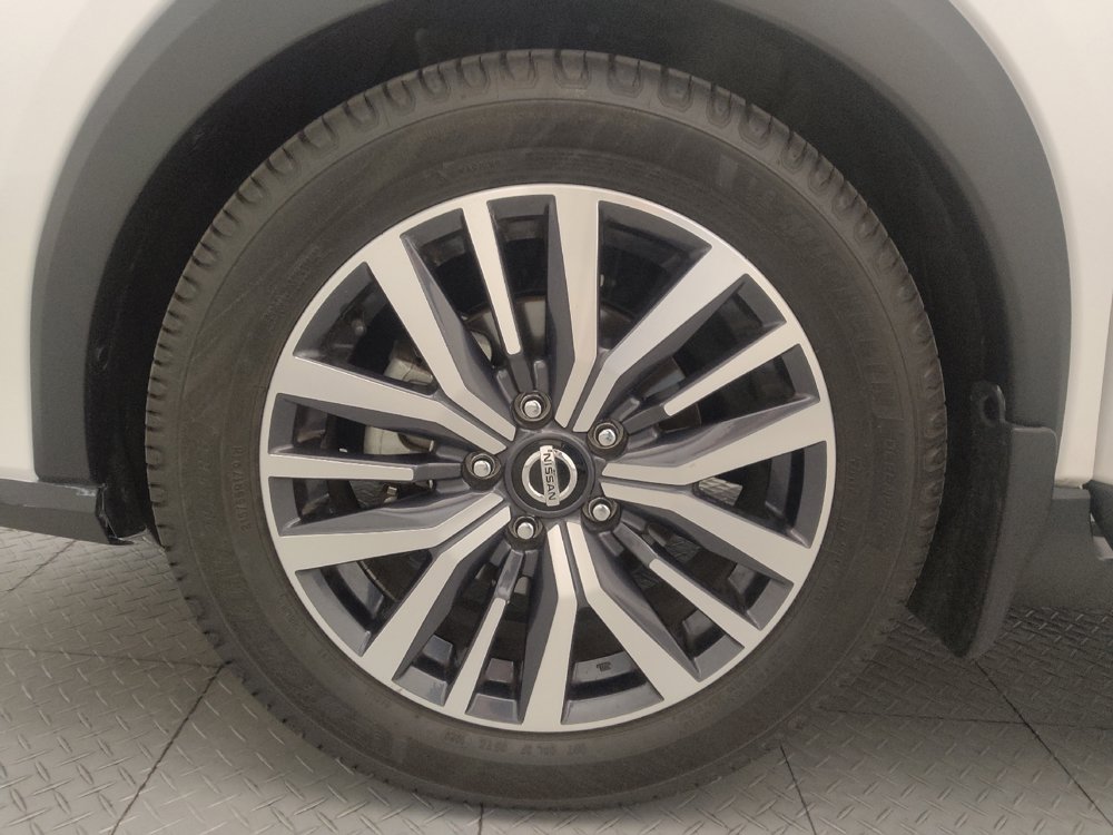 Used 2021 Nissan Kicks SV FWD image 31