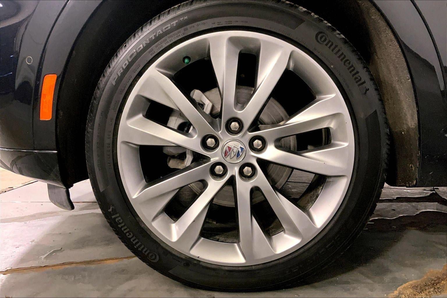 Used 2023 Buick Envision Avenir image 9