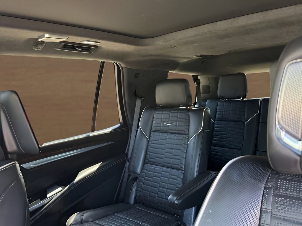 Used 2025 Cadillac Escalade Sport Platinum AWD/4WD image 13