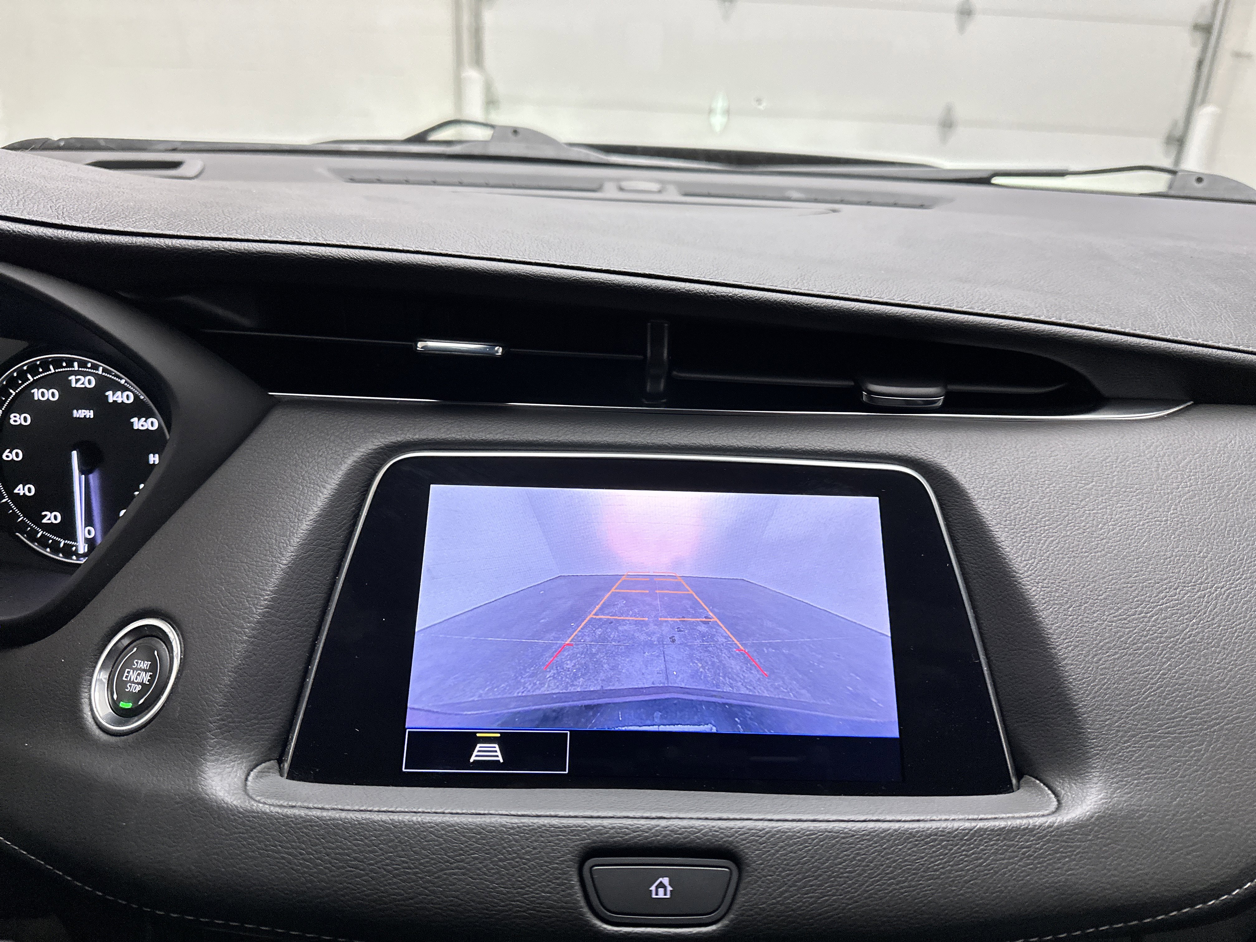 Used 2023 Cadillac XT4 Premium Luxury image 34