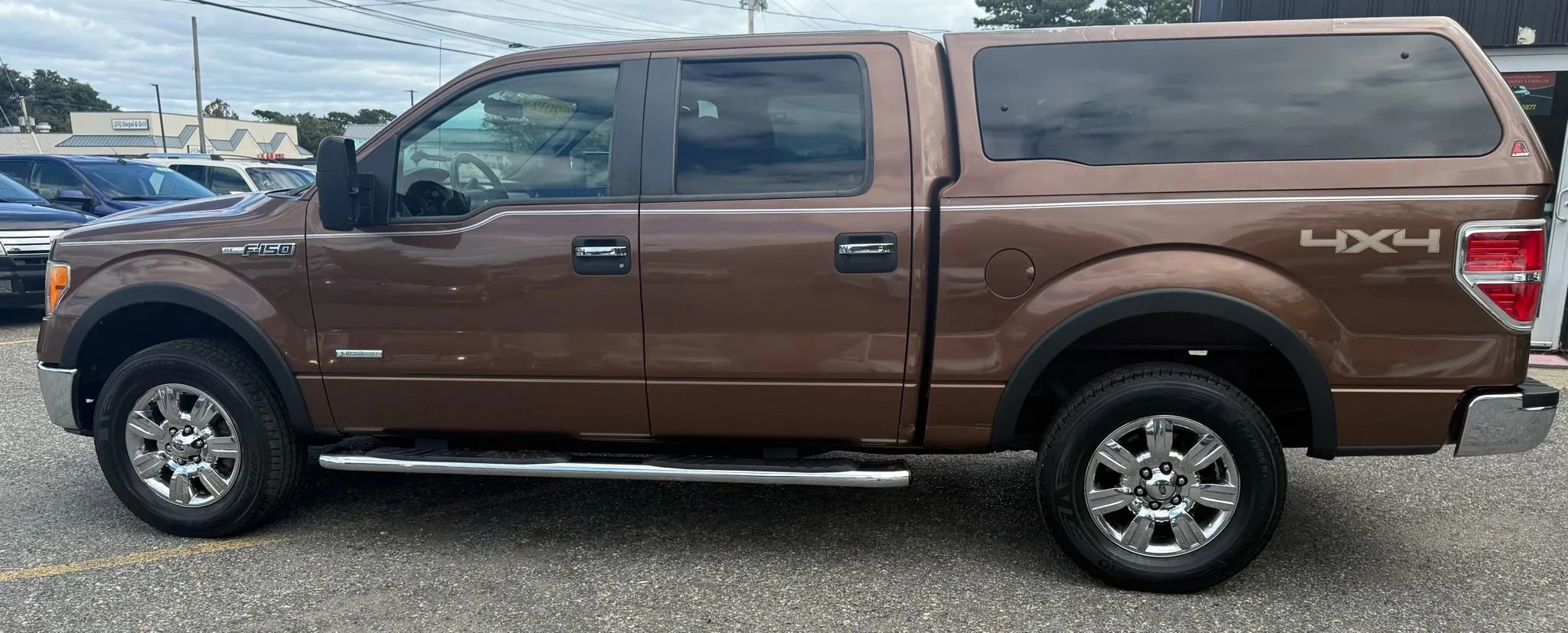 Used 2012 Ford F150 XLT w/ XLT Chrome Pkg image 8