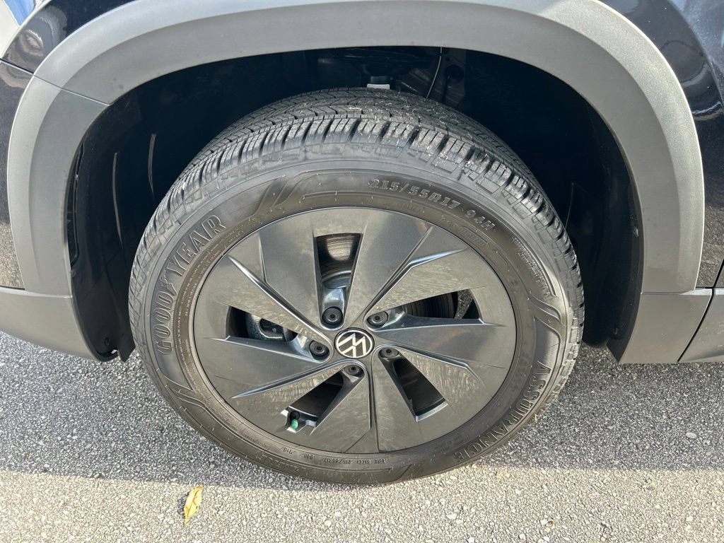 Certified 2026 Volkswagen Taos S FWD image 51