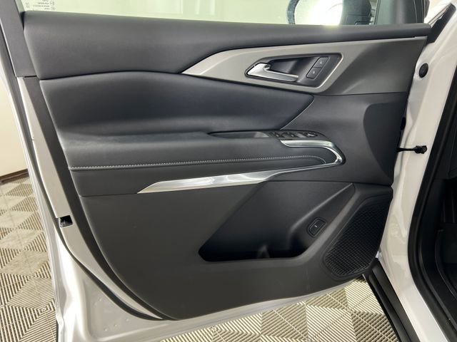 New 2026 Chevrolet Traverse LT w/ Midnight/Sport Edition FWD image 10