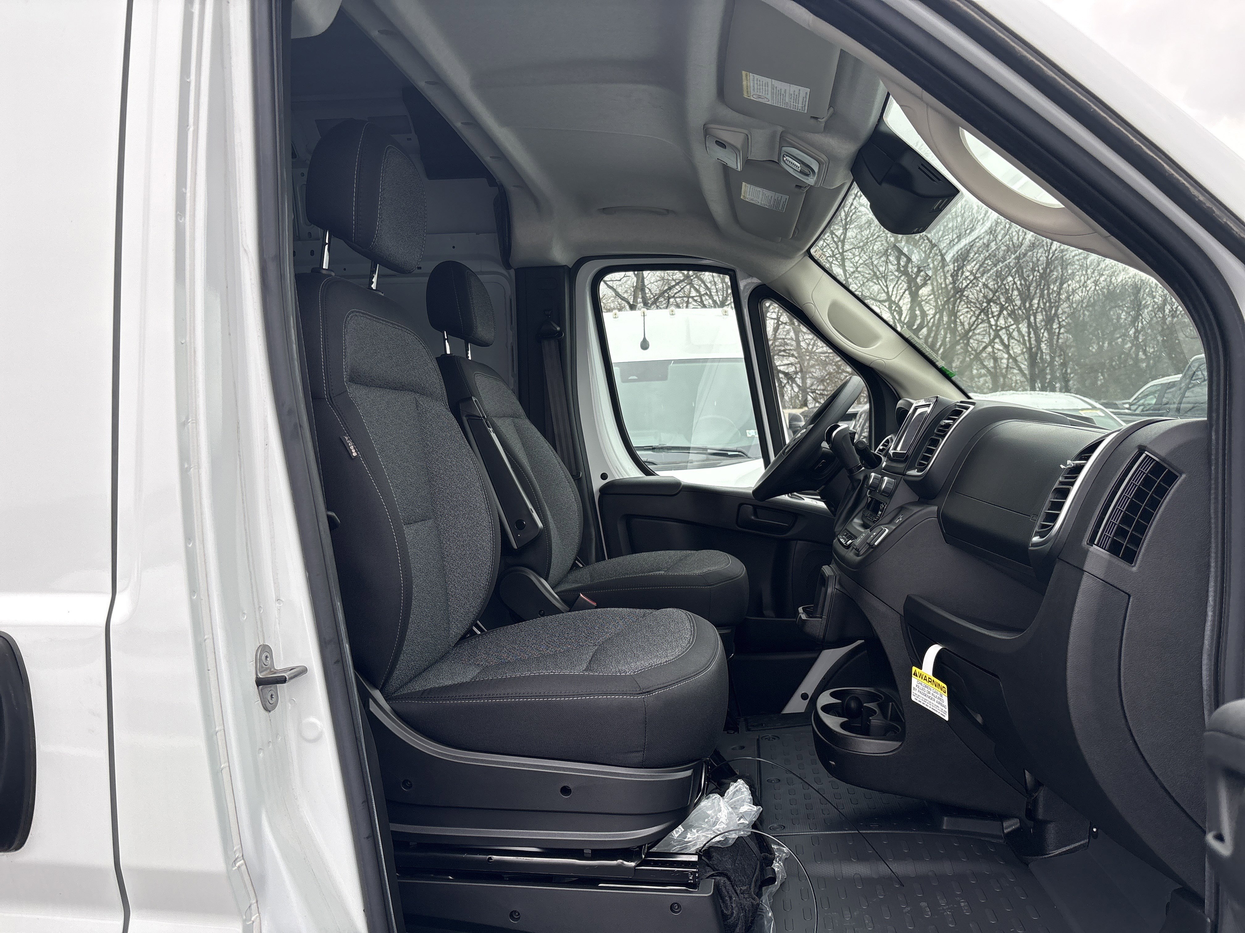 New 2025 RAM ProMaster 2500 w/ Quick Order Package 22G SLT FWD image 9