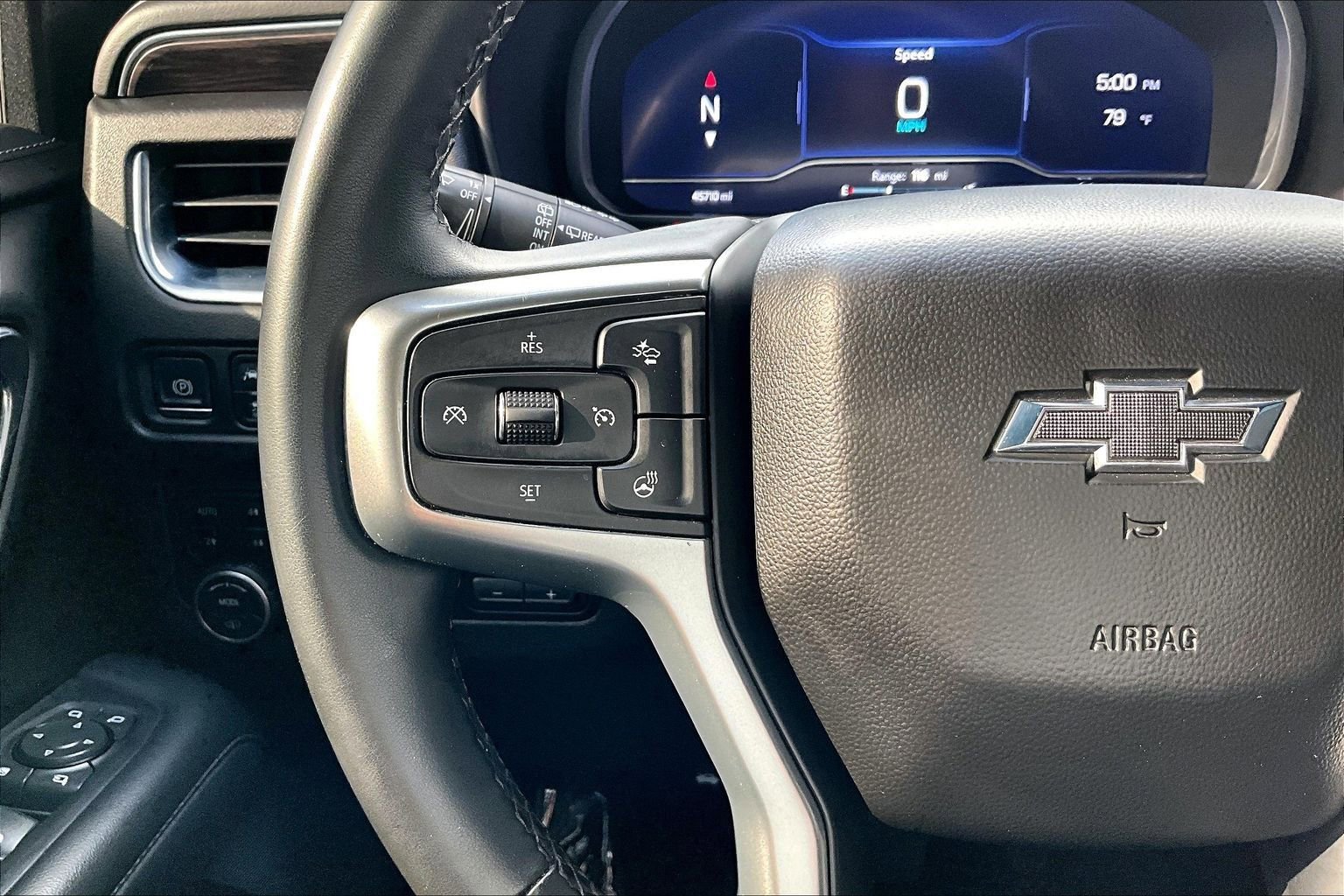 Used 2023 Chevrolet Suburban Z71 w/ Z71 Off-Road Package AWD/4WD image 18