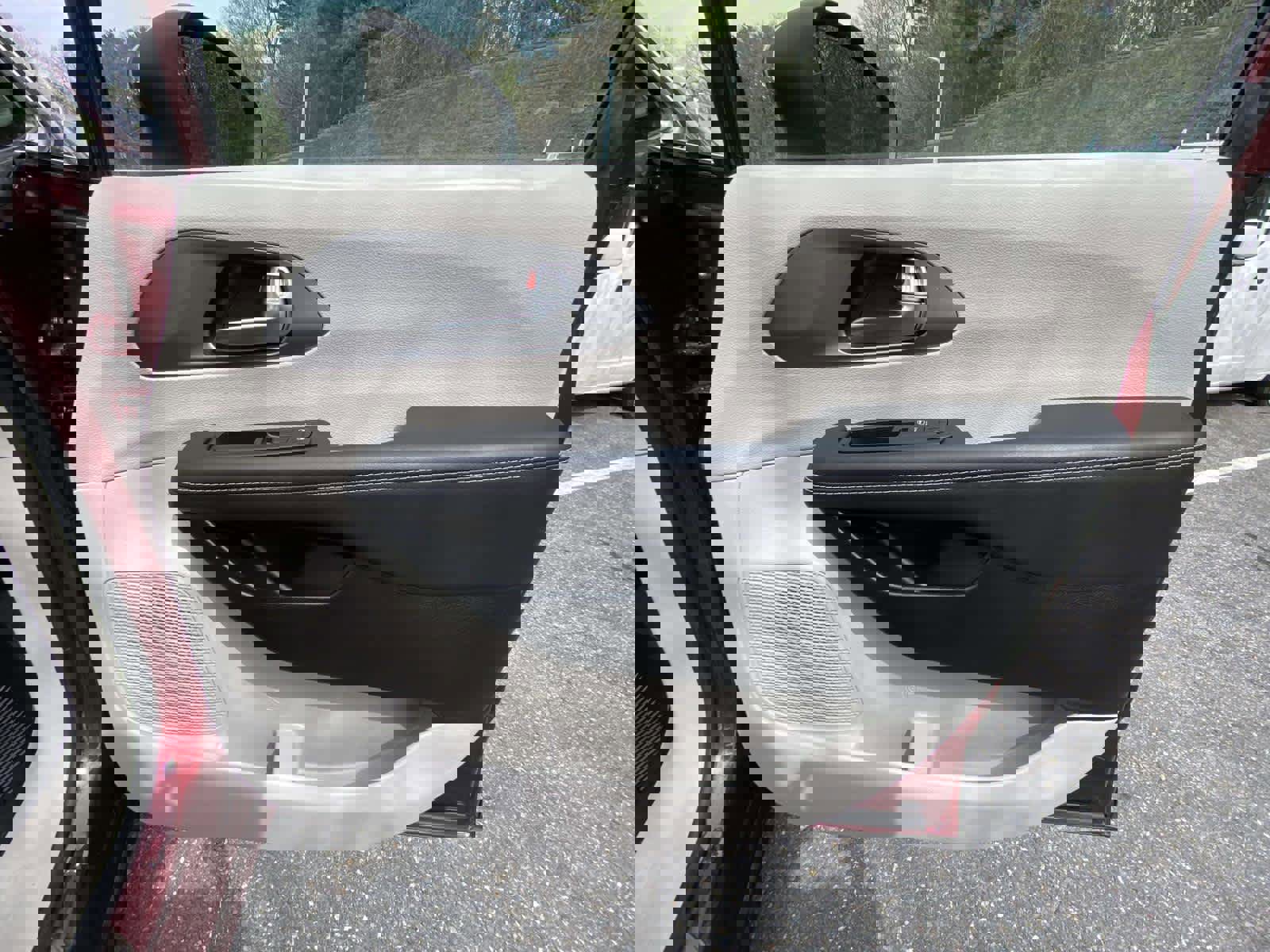 Used 2023 Chrysler Pacifica Touring-L AWD/4WD image 39