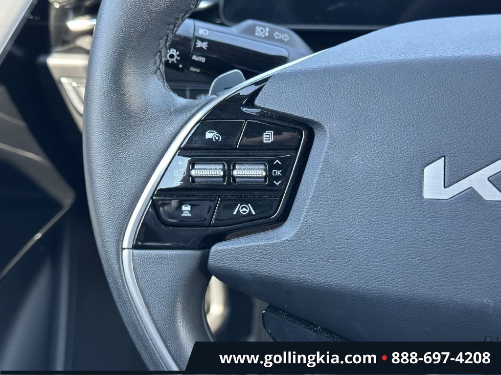Certified 2025 Kia Niro EX FWD image 20