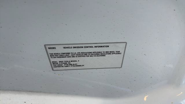Used 2023 Tesla Model Y Long Range AWD/4WD image 26