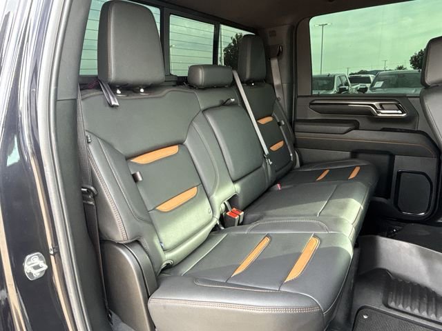 Used 2024 GMC Sierra 2500 AT4 w/ Technology Package AWD/4WD image 28