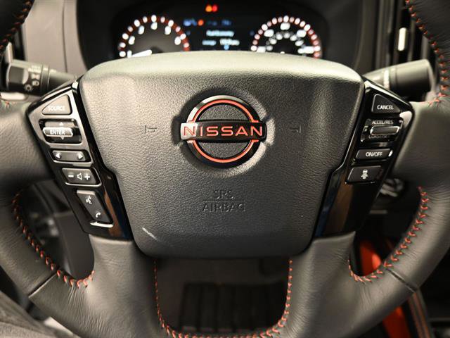 Used 2025 Nissan Frontier PRO-4X image 11