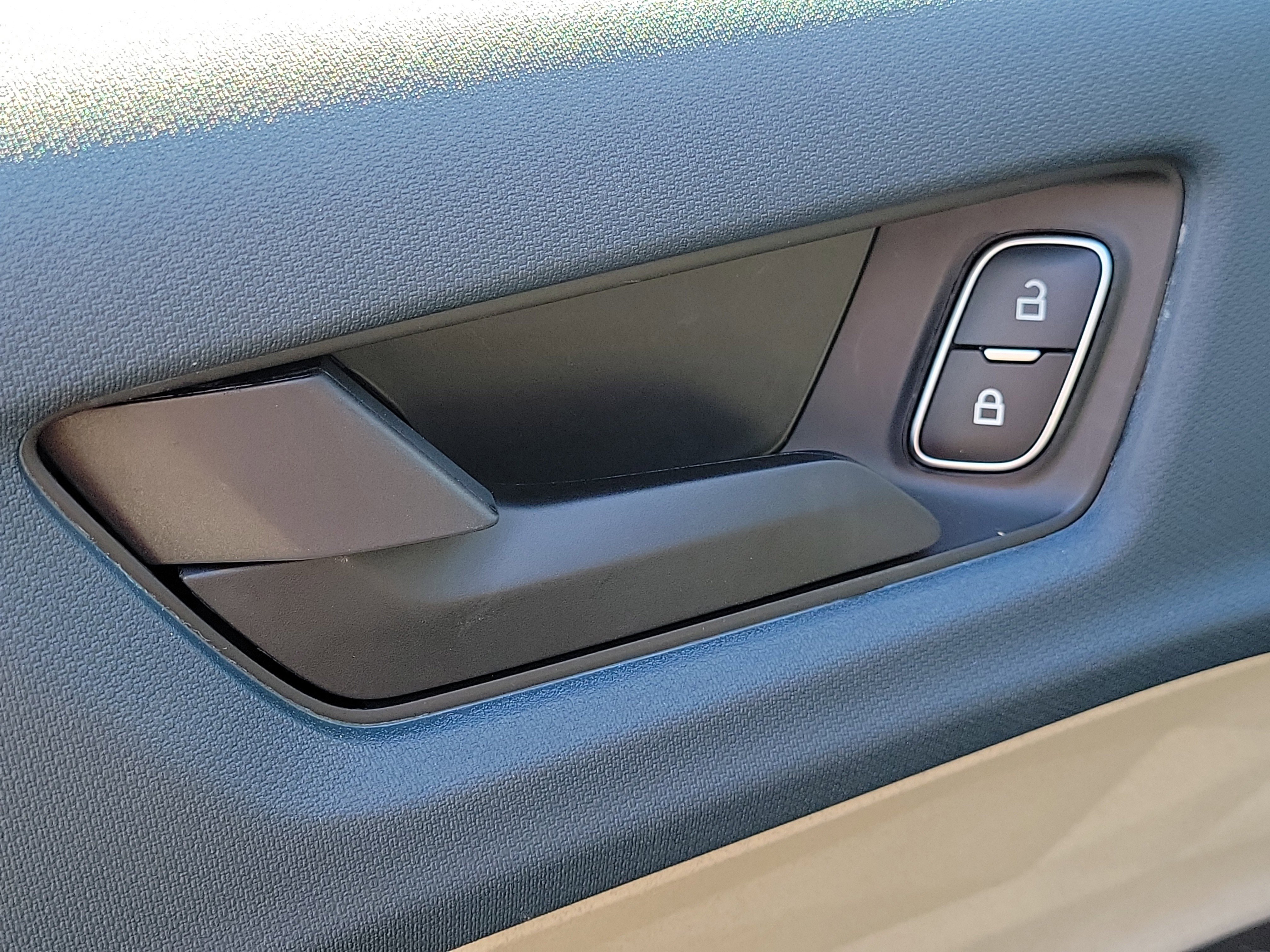 New 2025 Ford Maverick Lariat image 16