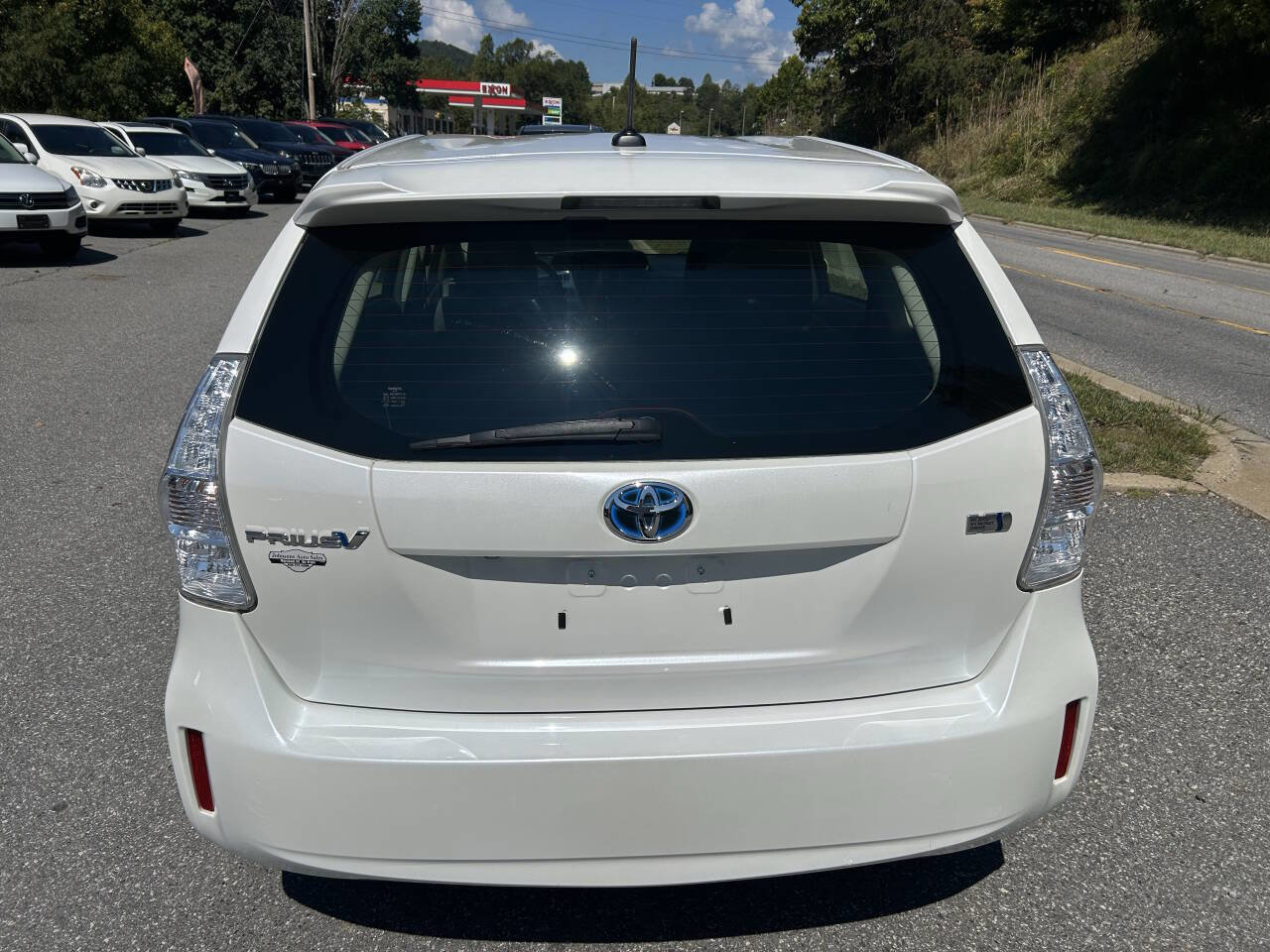 Used 2012 Toyota Prius V Three image 5