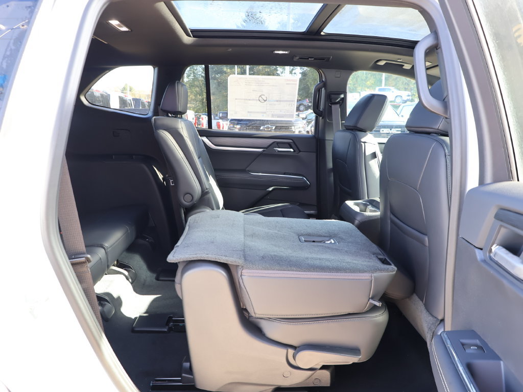 New 2027 GMC Acadia Elevation w/ Black Edition AWD/4WD image 37