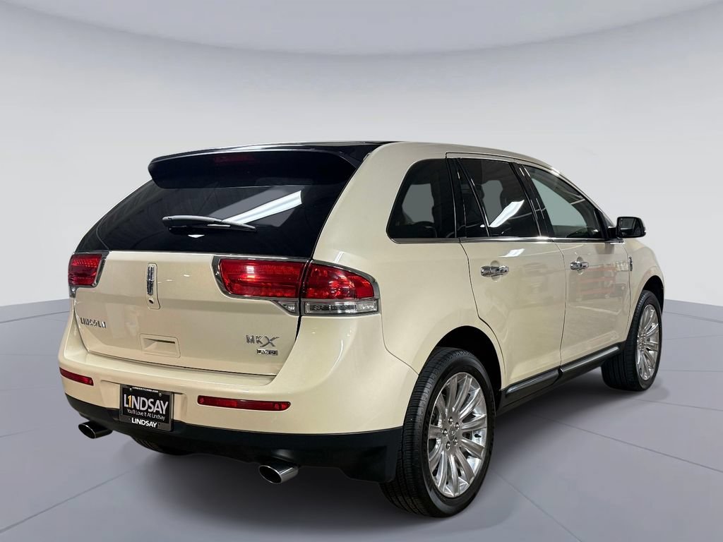 Used 2014 Lincoln MKX AWD w/ Equipment Group 102A image 10