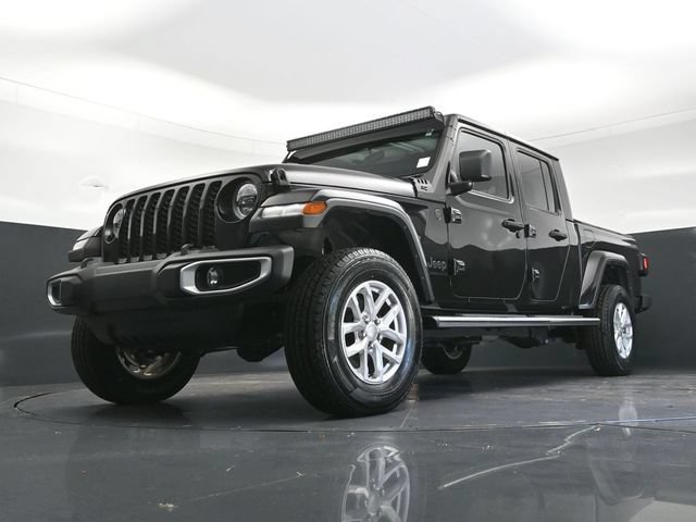 Used 2023 Jeep Gladiator Sport AWD/4WD image 27
