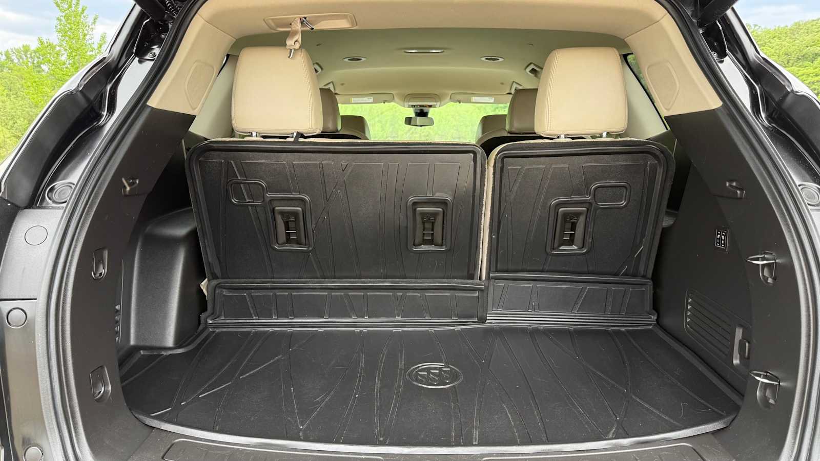 Used 2021 Buick Enclave Premium w/ Surround and Sites Package AWD/4WD image 29
