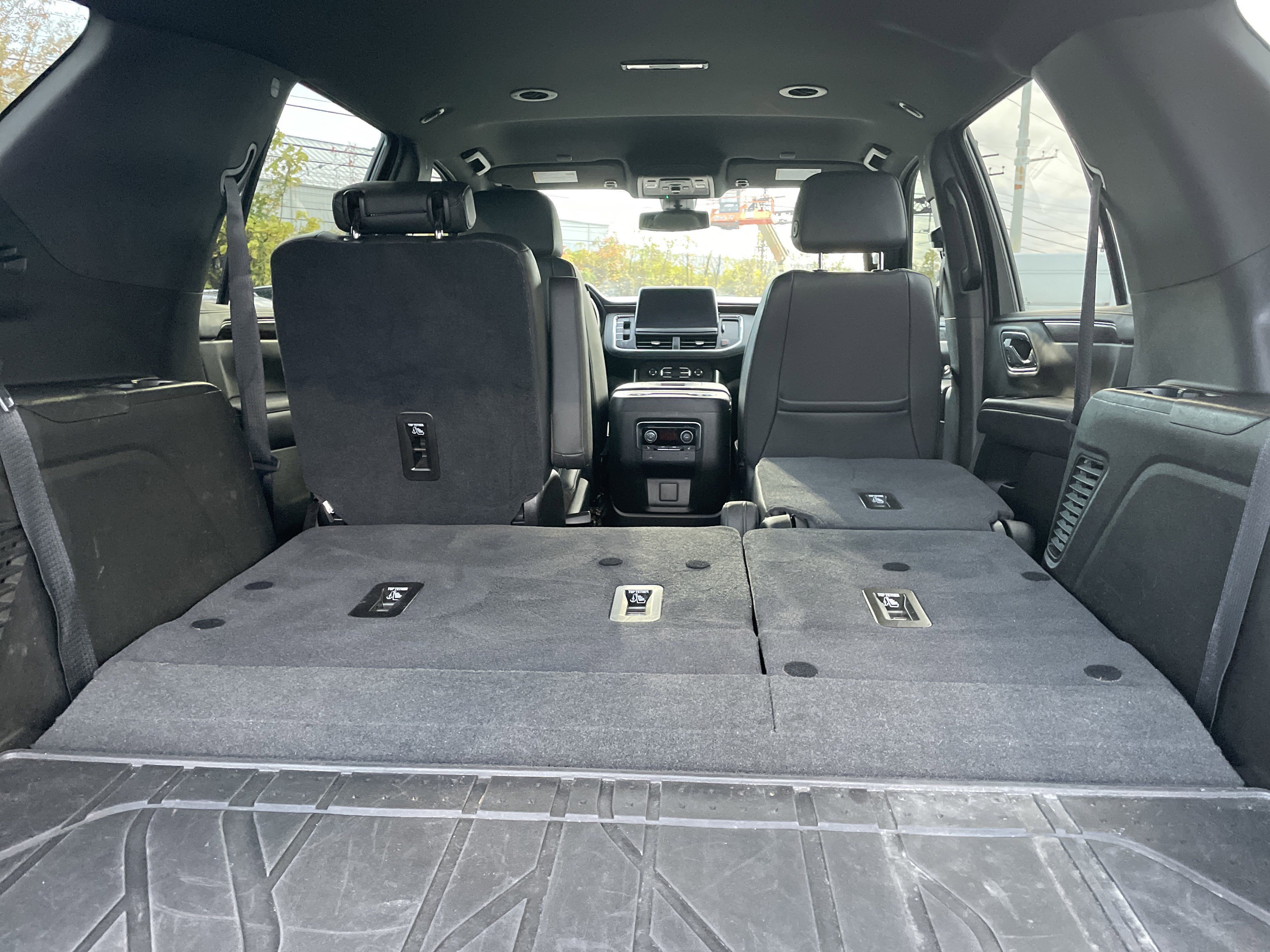 Used 2021 Chevrolet Tahoe Z71 w/ Luxury Package image 25