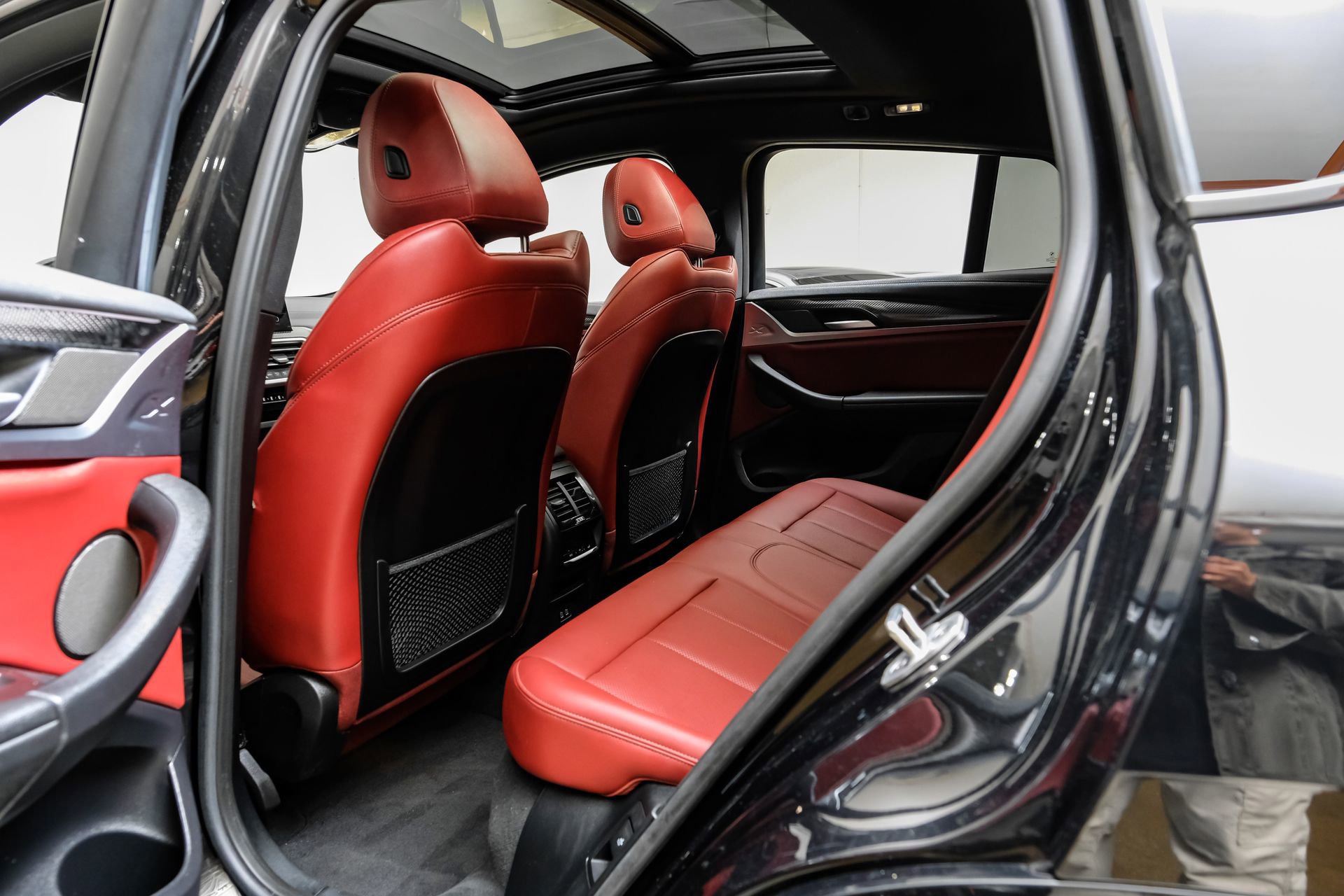 Used 2024 BMW X4 M40i w/ Premium Package image 41