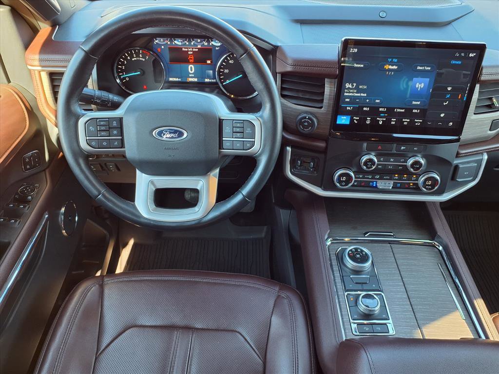 Used 2023 Ford Expedition Limited image 6