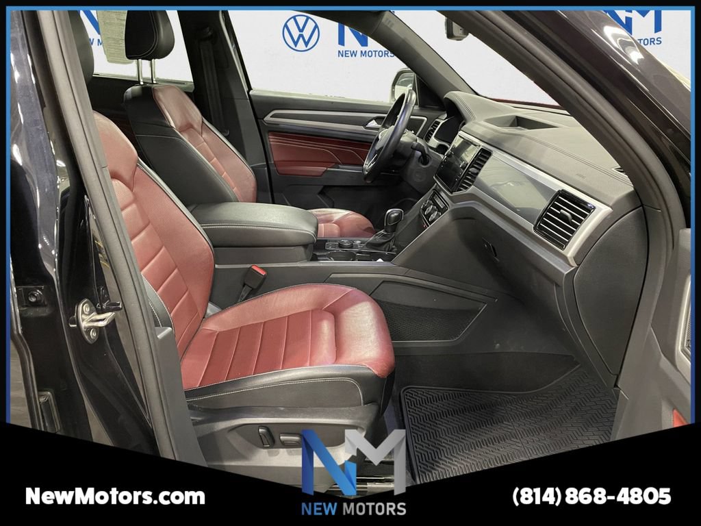 Used 2023 Volkswagen Atlas Cross Sport SEL Premium R-Line AWD/4WD image 15