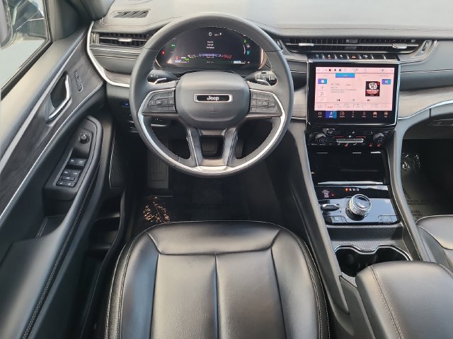 Used 2024 Jeep Grand Cherokee Limited 4xe AWD/4WD image 16