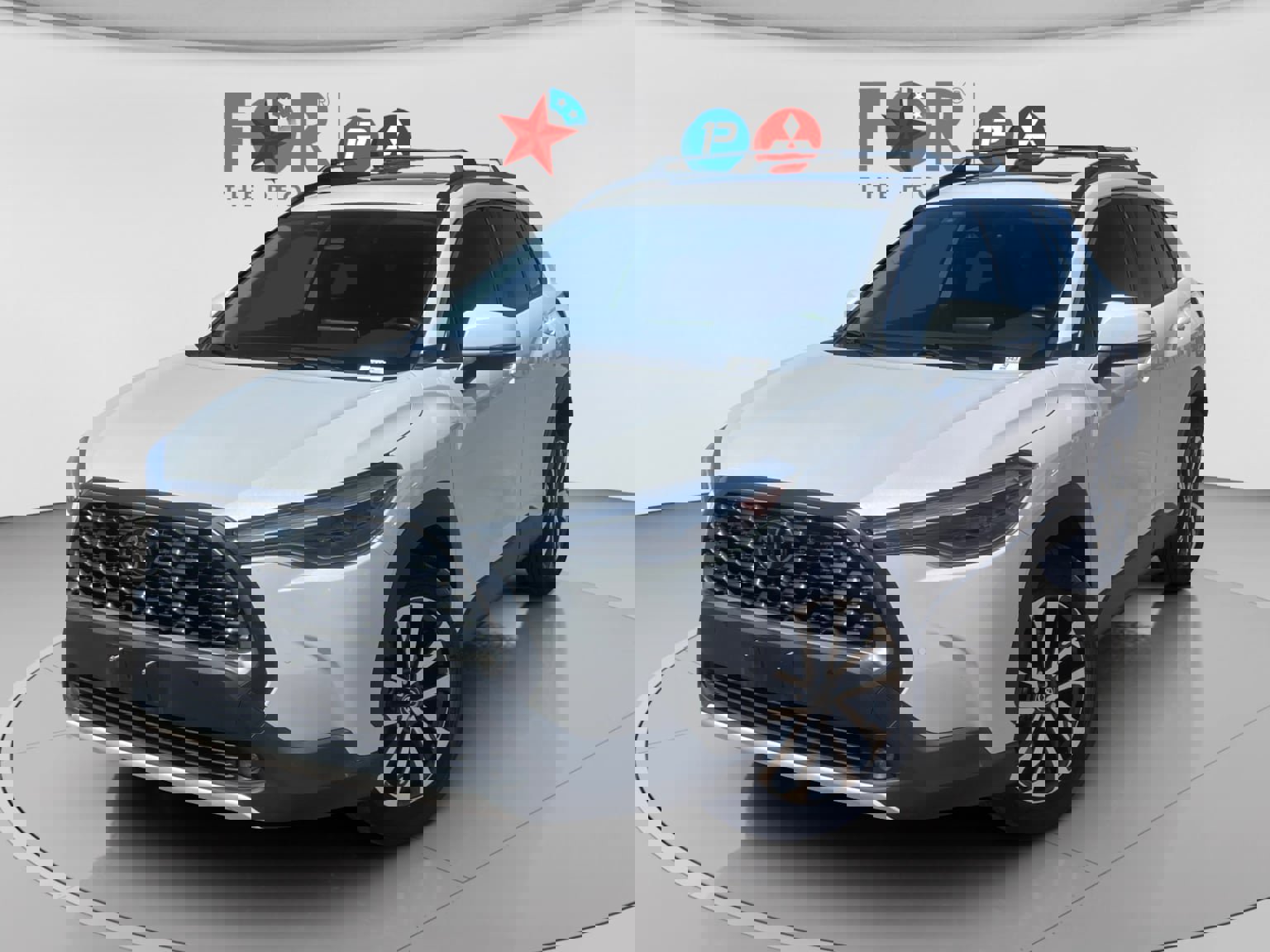 Used 2023 Toyota Corolla Cross XLE w/ Convenience Package FWD image 1