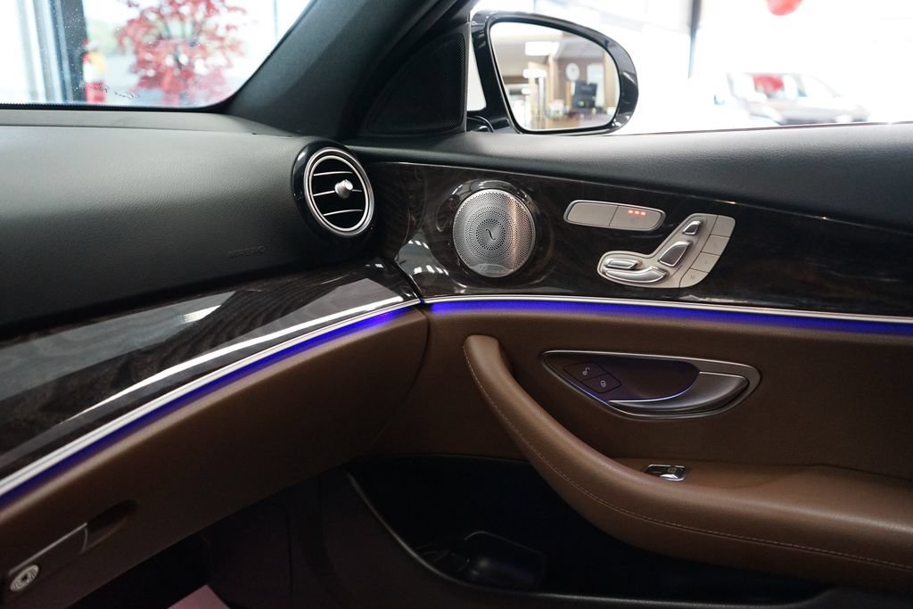 Used 2019 Mercedes-Benz E 300 w/ Premium 1 Package image 40