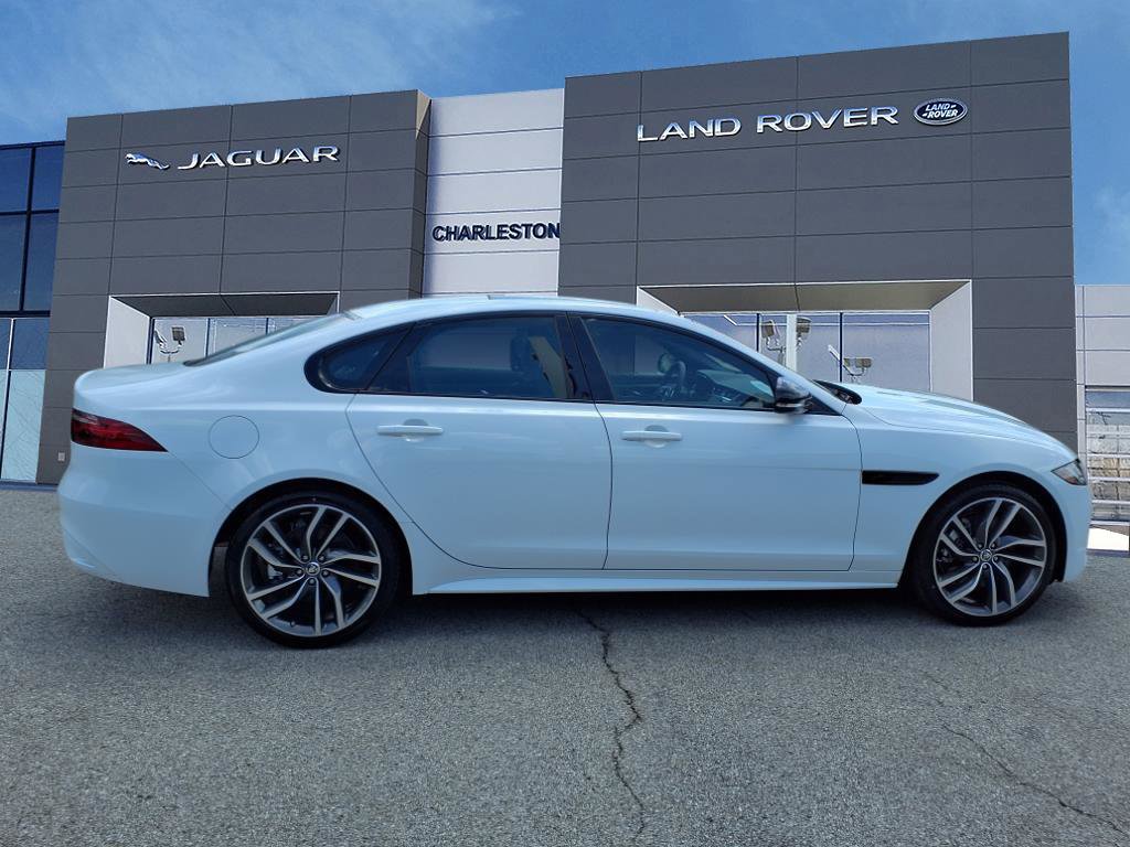 Used 2024 Jaguar XF R-Dynamic SE AWD/4WD image 6
