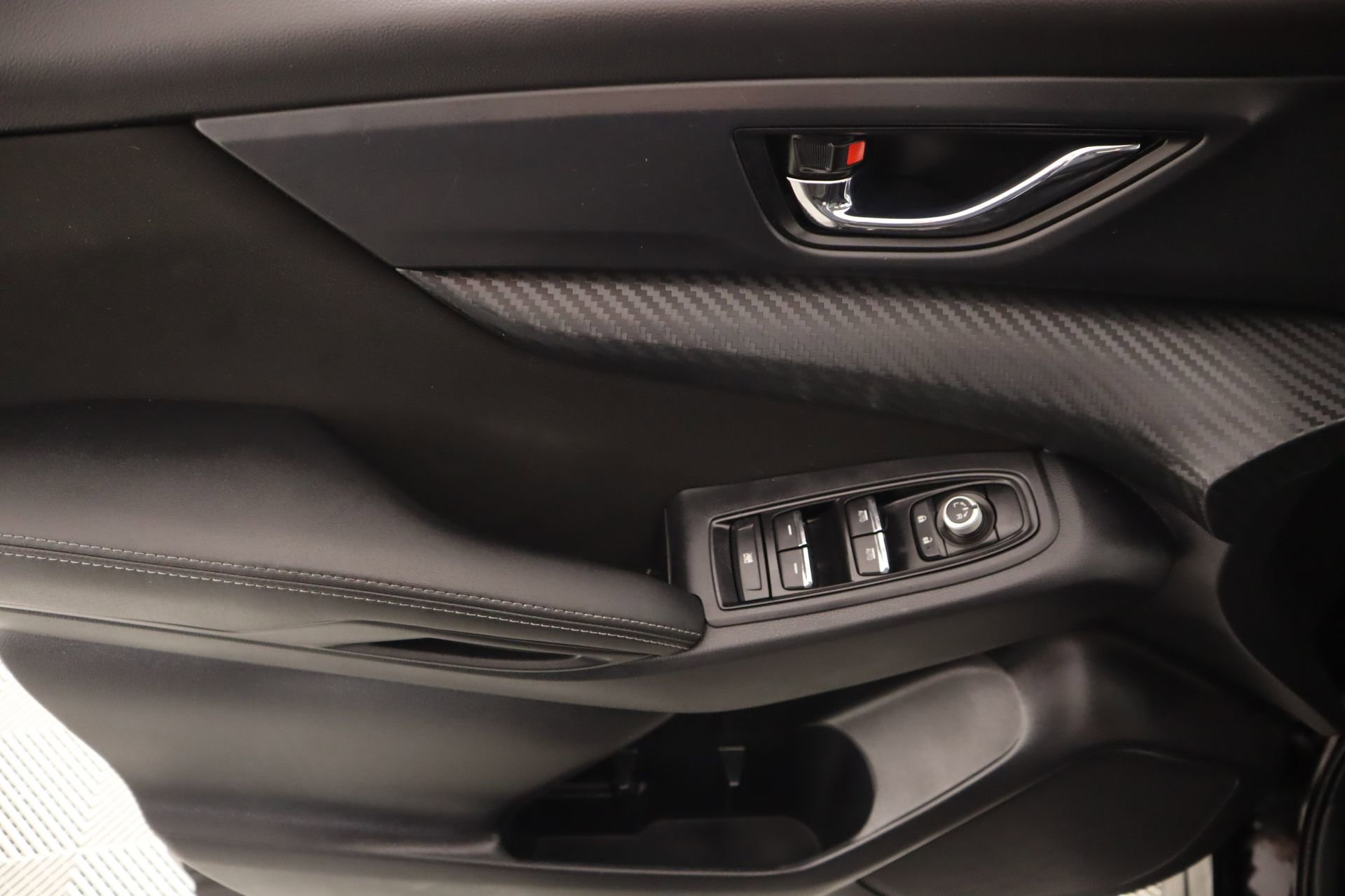 Used 2023 Subaru Ascent Premium image 16