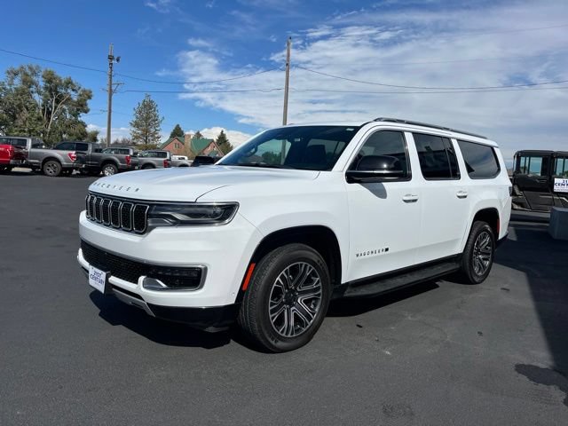 Used 2024 Jeep Wagoneer L Series II w/ Flexible Seating Group AWD/4WD image 3