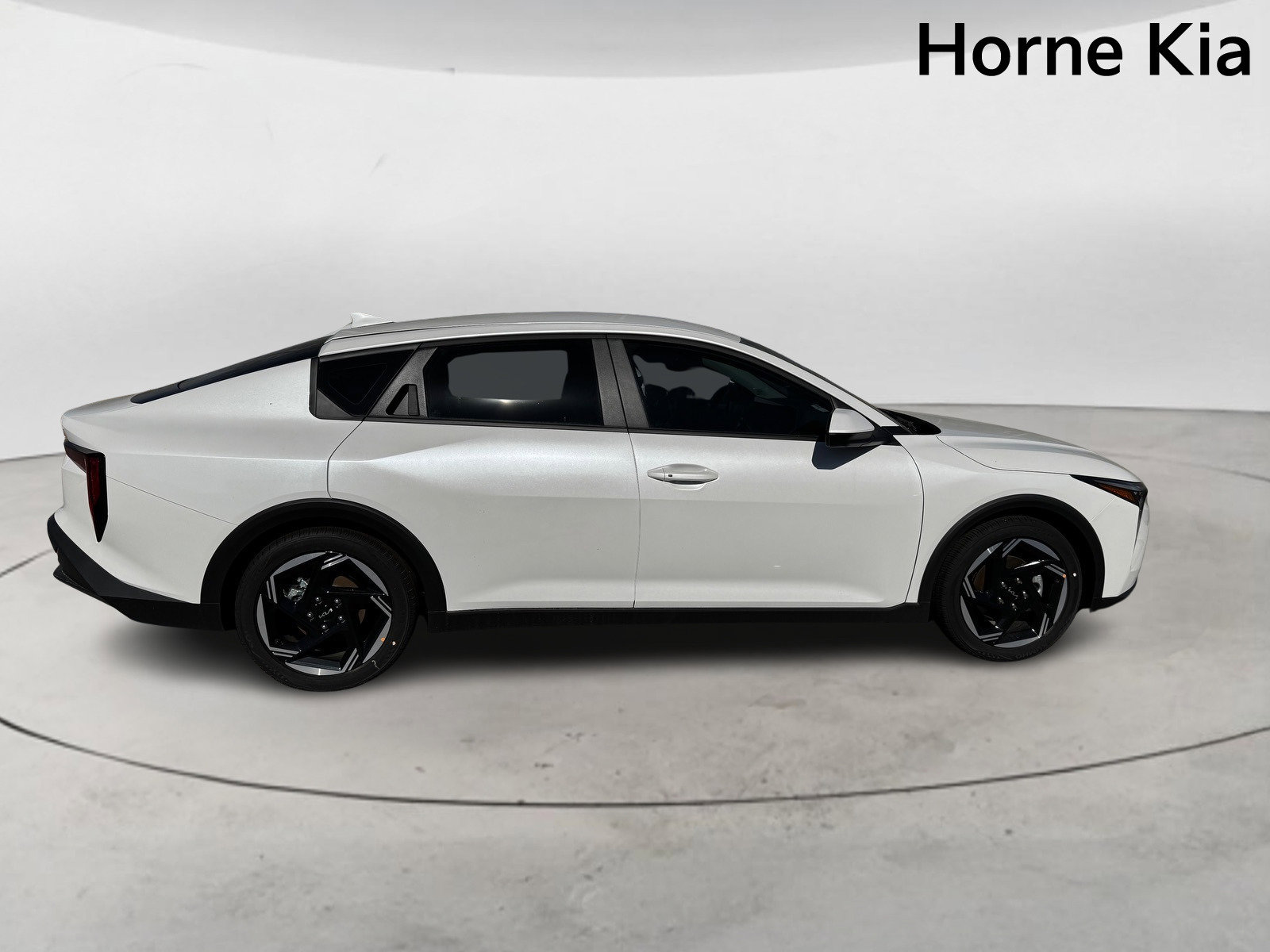 New 2025 Kia K4 EX image 2